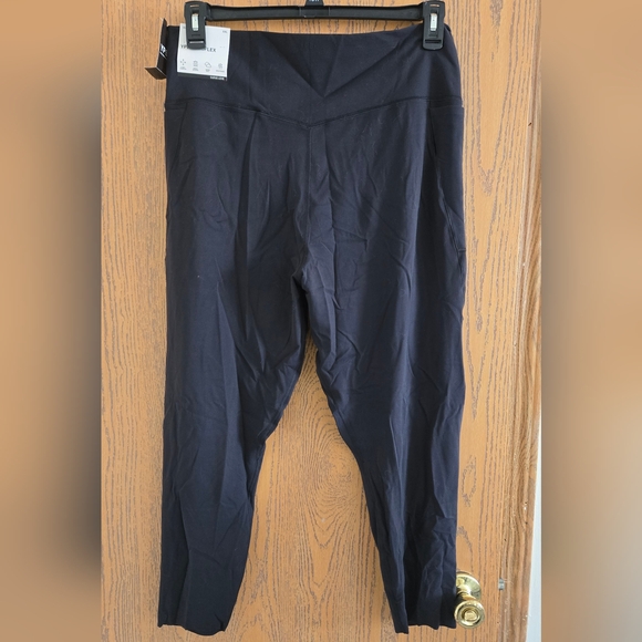 Abercrombie & Fitch Active Legging - Picture 7 of 7